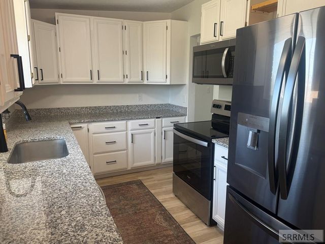 1229 El Rancho Blvd, Pocatello, ID 83201