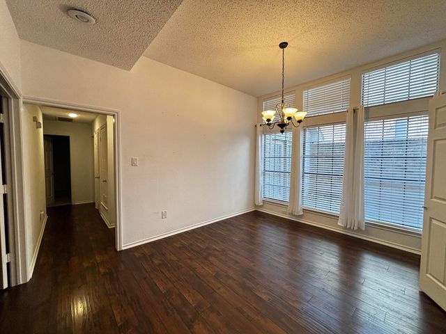 1205 Olde Towne Drive, Irving, TX 75061