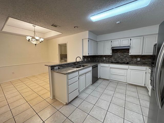 1205 Olde Towne Drive, Irving, TX 75061