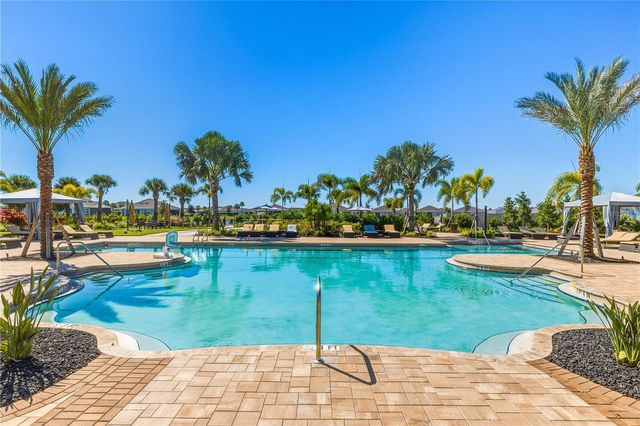 4319 FENCE ROW COURT, Lakewood Ranch, FL 34211