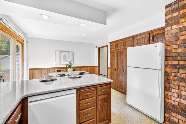 610 Walnut Grove Drive, Madison, WI 53717