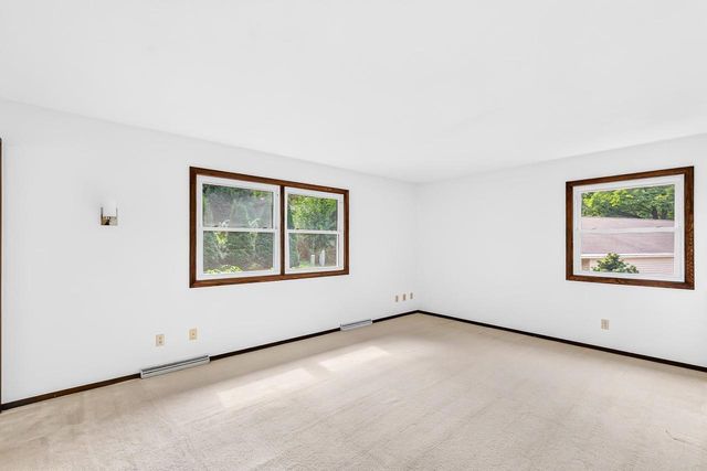 610 Walnut Grove Drive, Madison, WI 53717