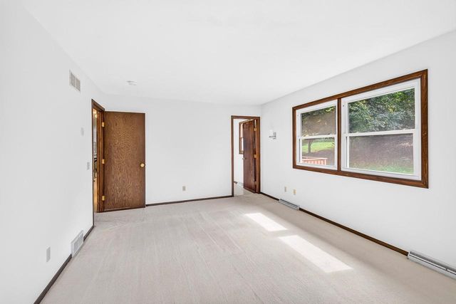 610 Walnut Grove Drive, Madison, WI 53717