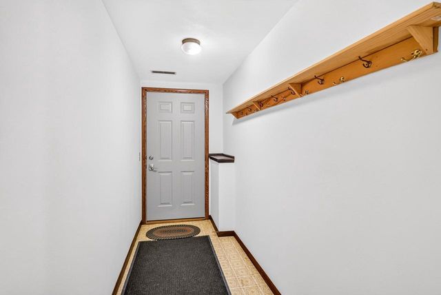 610 Walnut Grove Drive, Madison, WI 53717