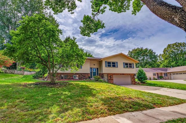610 Walnut Grove Drive, Madison, WI 53717