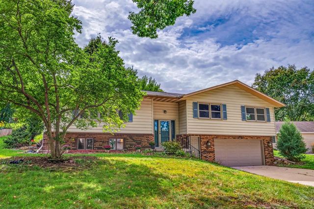 610 Walnut Grove Drive, Madison, WI 53717