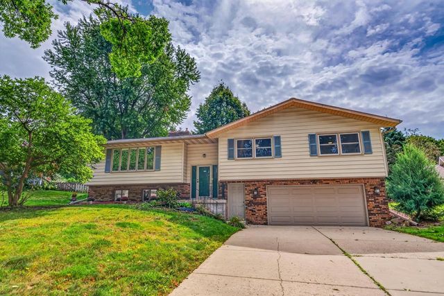 610 Walnut Grove Drive, Madison, WI 53717