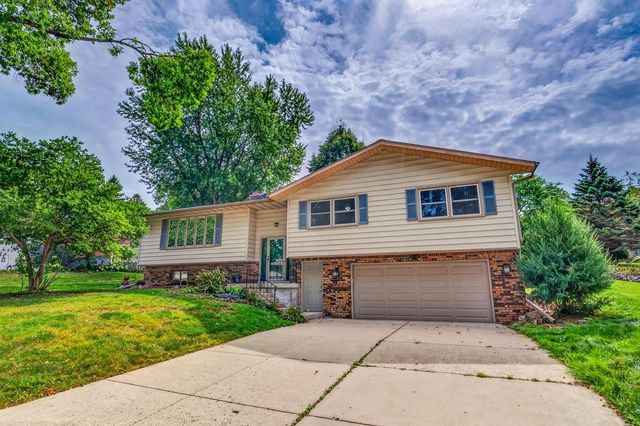 610 Walnut Grove Drive, Madison, WI 53717