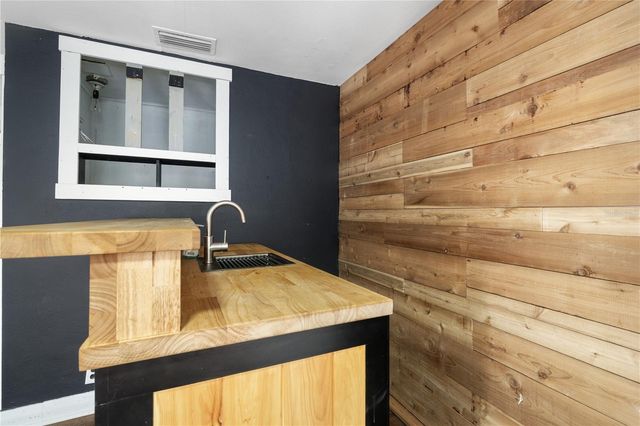 227 W FERN STREET, Tampa, FL 33604