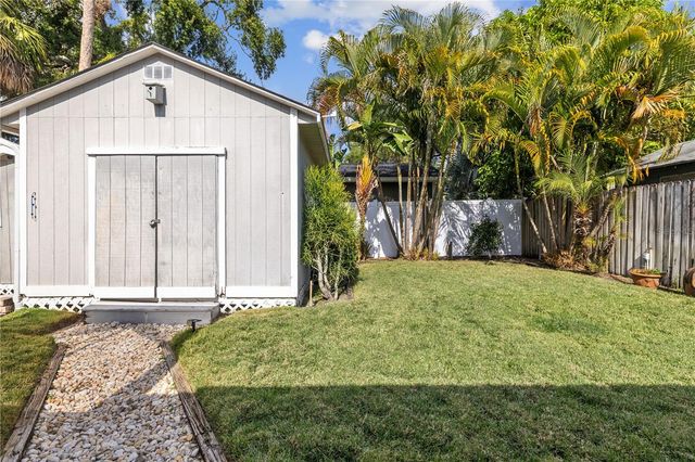 227 W FERN STREET, Tampa, FL 33604