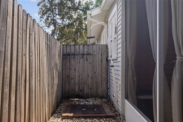 227 W FERN STREET, Tampa, FL 33604