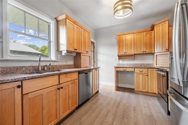 227 W FERN STREET, Tampa, FL 33604