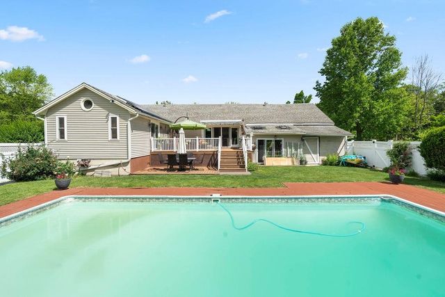 3 Fairway Drive, Greenland, NH 03840