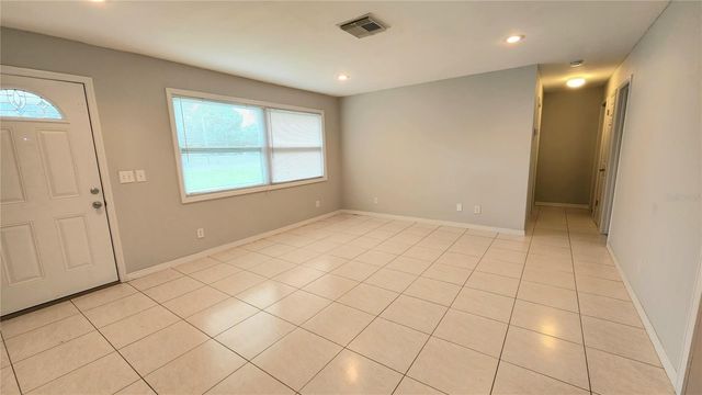 2834 STATE ROAD 590, Clearwater, FL 33759