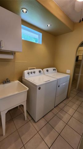 2834 STATE ROAD 590, Clearwater, FL 33759