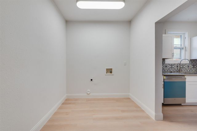 1205 W Arlington Avenue, Fort Worth, TX 76110