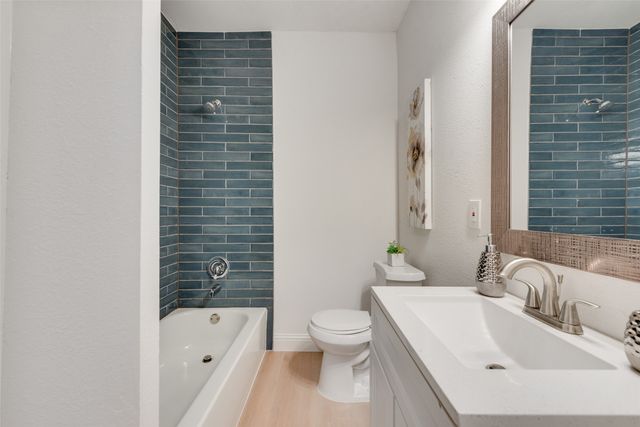 1205 W Arlington Avenue, Fort Worth, TX 76110