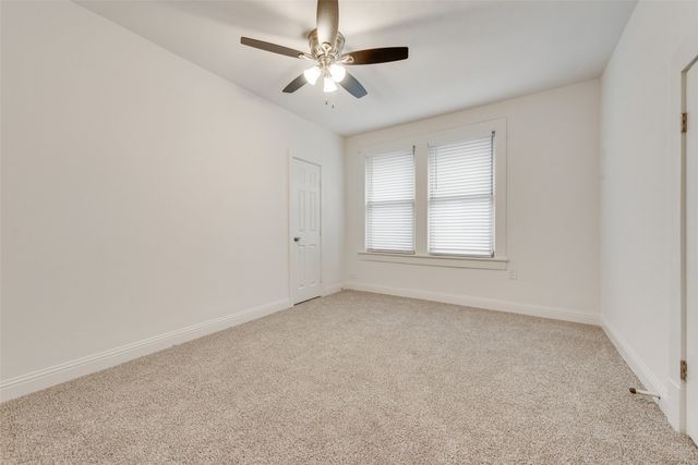 1205 W Arlington Avenue, Fort Worth, TX 76110