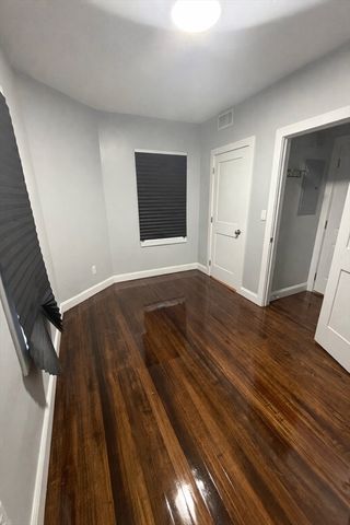 38 Pierpont St 1, Peabody, MA 01960