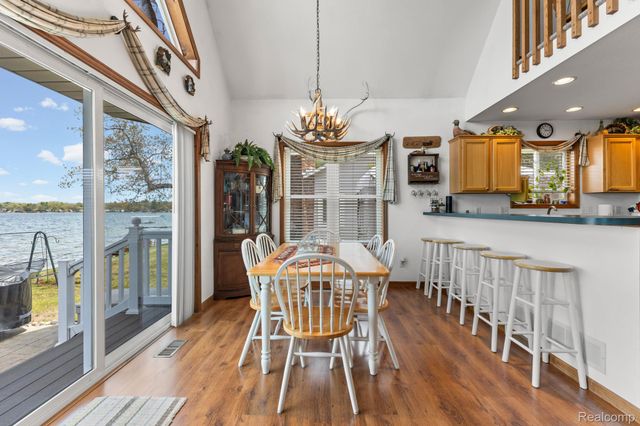 1434 Lake Drive, Grant Township, MI 48748