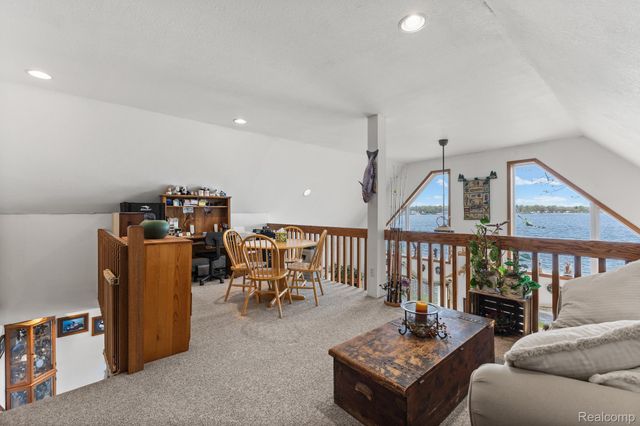 1434 Lake Drive, Grant Township, MI 48748