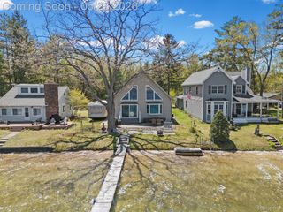 1434 Lake Drive, Grant Township, MI 48748