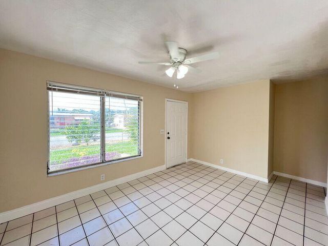 1360 10th Street, West Palm Beach, FL 33401