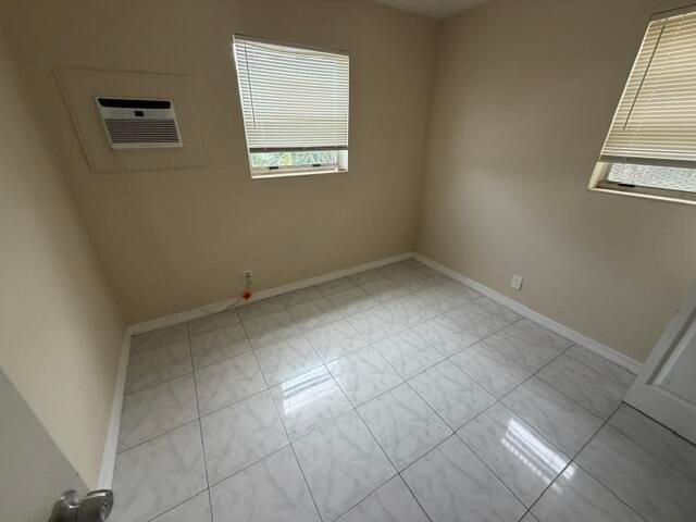 1360 10th Street, West Palm Beach, FL 33401