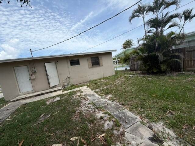 1360 10th Street, West Palm Beach, FL 33401
