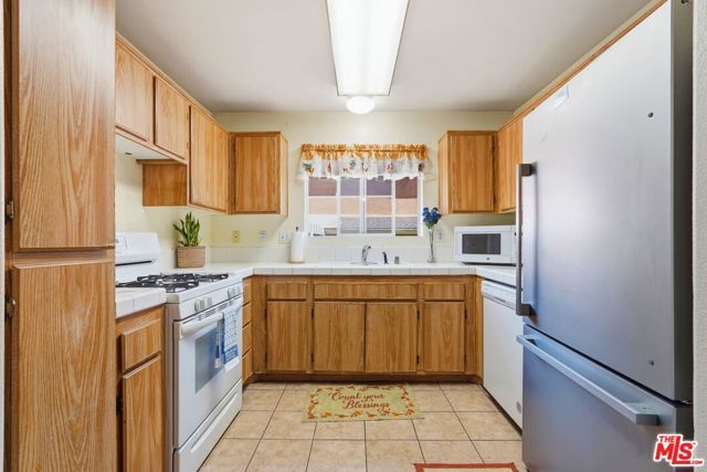 1050 Harbor Heights Drive C, Harbor City (los Angeles), CA 90710