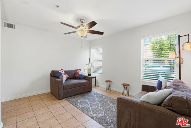 1050 Harbor Heights Drive C, Harbor City (los Angeles), CA 90710