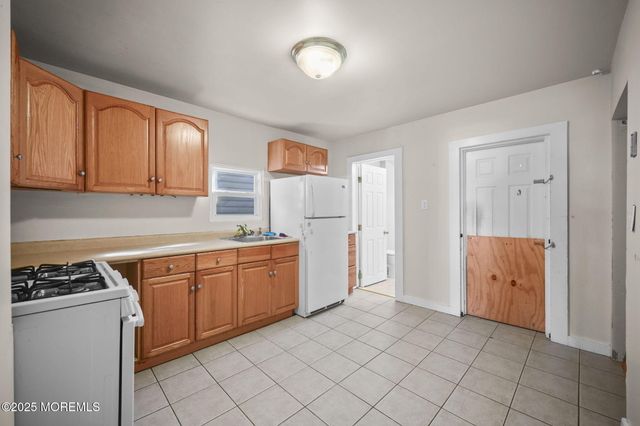 12 Clinton Street, South River, NJ 08882