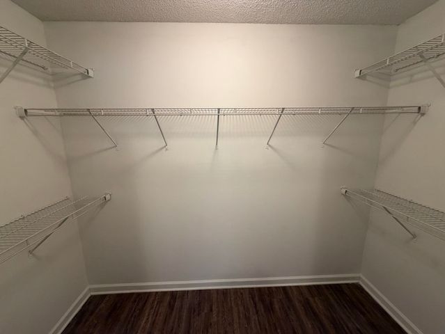 8712 EDNEY RIDGE DR, Memphis, TN 38016