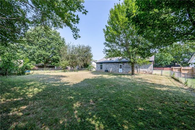 3408 W Olive Street, Rogers, AR 72756