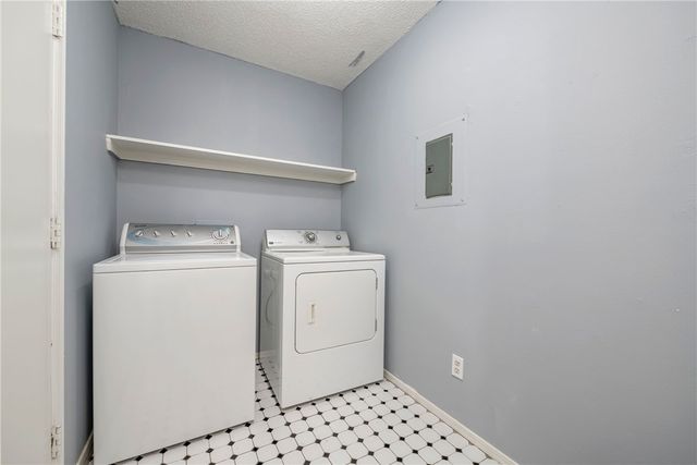 3408 W Olive Street, Rogers, AR 72756