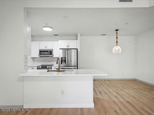 785 OAKLEAF PLANTATION Parkway 914, Orange Park, FL 32065