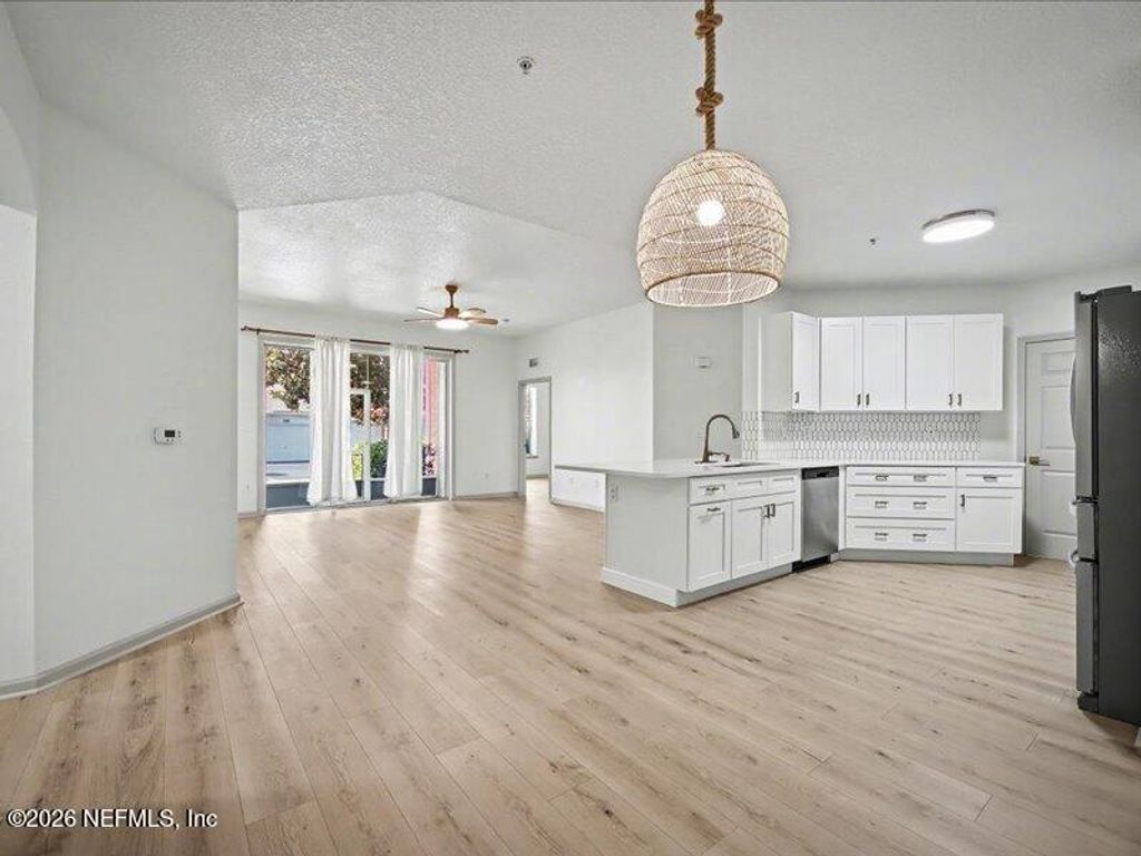 785 OAKLEAF PLANTATION Parkway 914, Orange Park, FL 32065