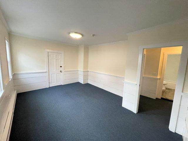 12 Essex Street 5, Andover, MA 01810
