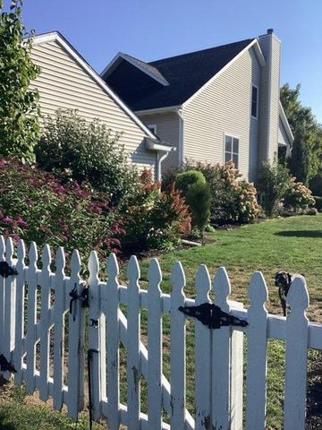 448 Summer Grv Drive, Douglas, MI 49406