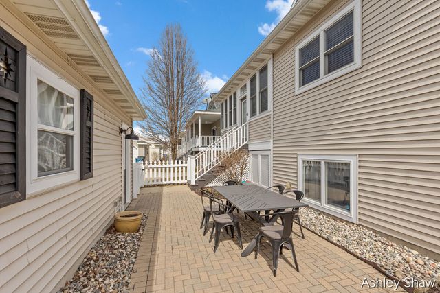 448 Summer Grv Drive, Douglas, MI 49406