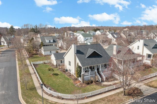 448 Summer Grv Drive, Douglas, MI 49406