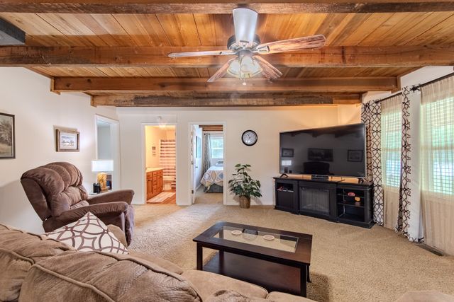 1816 Old Beech Creek Rd, Waynesboro, TN 38485