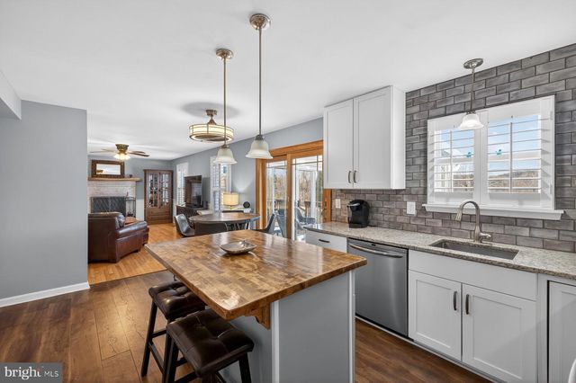 3329 YORKSHIRE CT, Adamstown, MD 21710