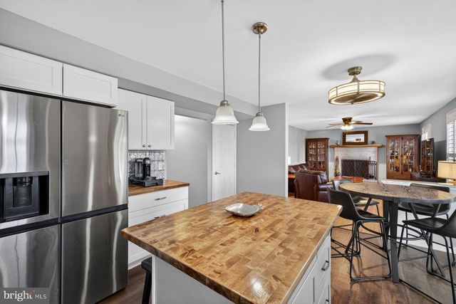 3329 YORKSHIRE CT, Adamstown, MD 21710