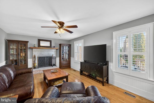 3329 YORKSHIRE CT, Adamstown, MD 21710