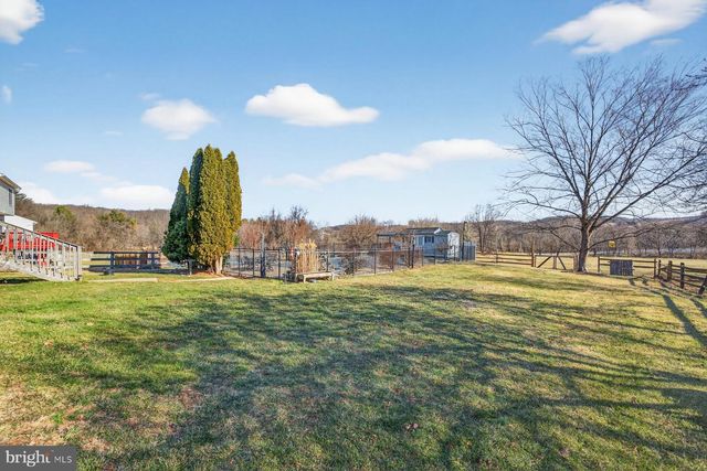 3329 YORKSHIRE CT, Adamstown, MD 21710