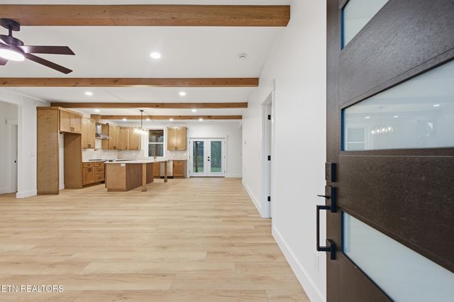 1440 Kimberlin Heights Rd, Knoxville, TN 37920