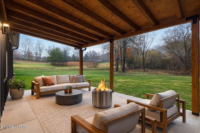 1440 Kimberlin Heights Rd, Knoxville, TN 37920