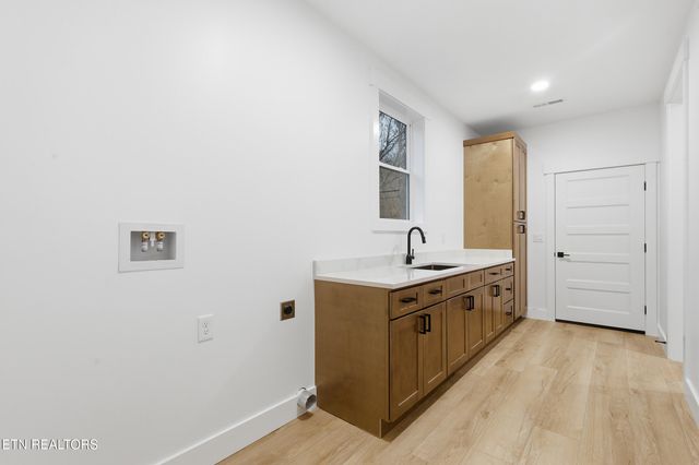 1440 Kimberlin Heights Rd, Knoxville, TN 37920