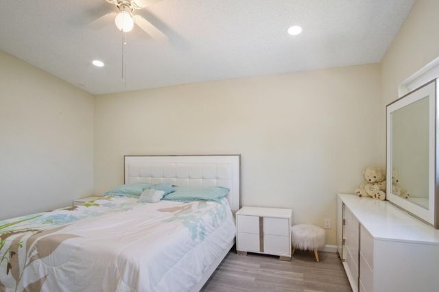 685 Bennington Ave, Turlock, CA 95382